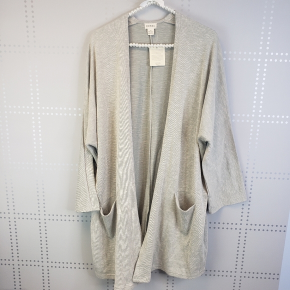 donni Sweaters - NWT donni Sandwashed Cardigan